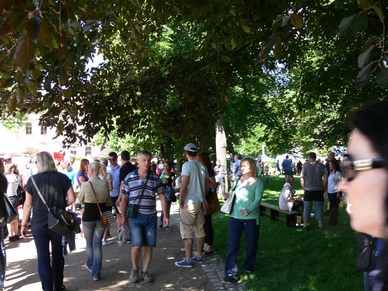 Jičínský Food festival v parku.