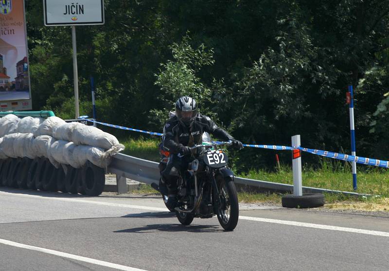 Motocyklové závody se v Jičíně konaly již po sedmdesáté.