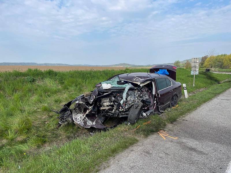 Při nehodě přišel o život dvaapadesátiletý řidič osobního auta.