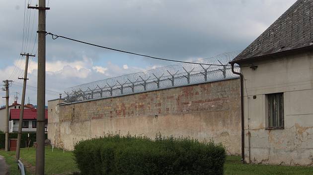 Věznice ve Valdicích si získala pověst nejstřeženějšího nápravného zařízení v Česku.