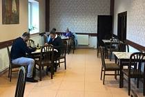Provozovatel Restaurace a penzionu U Patřínů v Konecchlumí má obavy o existenci provozovny. Pokud se hospody potřetí zavřou, obává se, že tady zkrachují.
