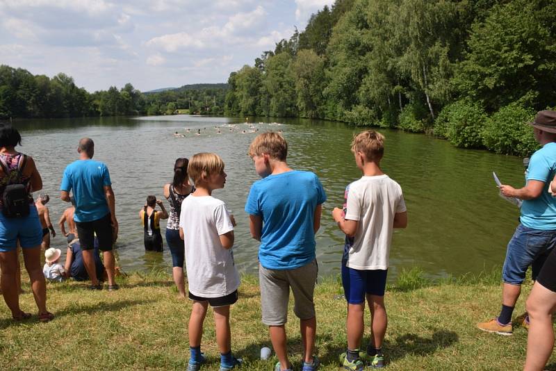 Třináctý ročník triatlonového závodu v Dřevěnicích