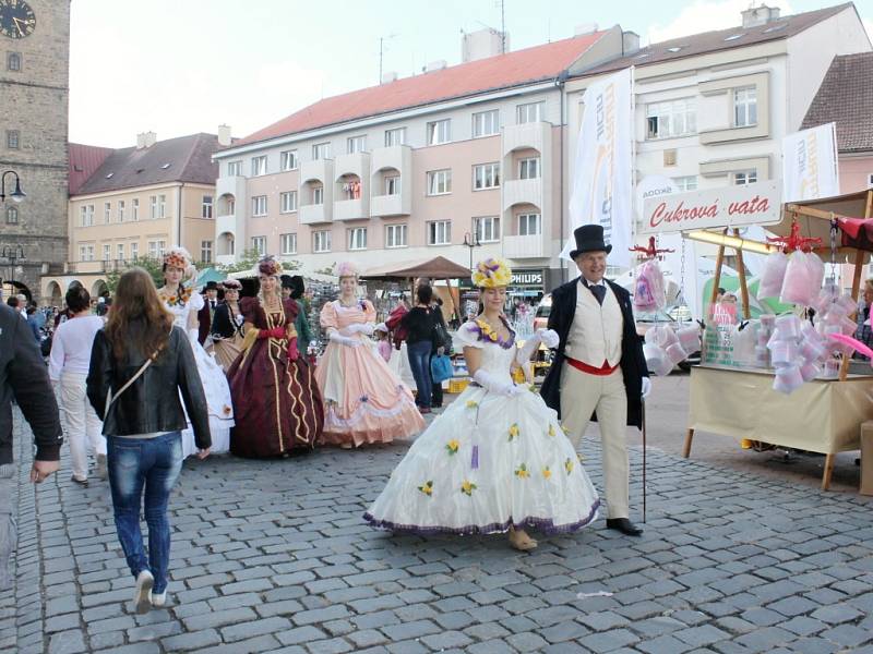 Ze zahájení festivalu Jičín - město pohádky.