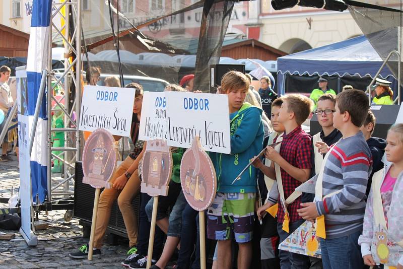 Ze zahájení festivalu Jičín - město pohádky.