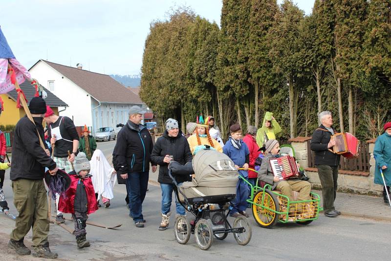 Masopustní oslavy v Ostružně.