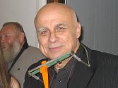 Ivan Mládek před koncertem.