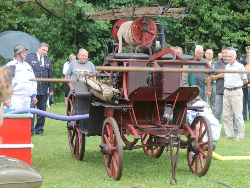 Úbislavičti hasiči slavili 120 let sboru.