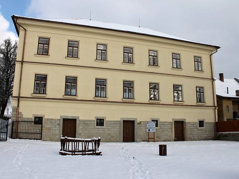 Kulturní a vzdělávací centrum v Kopidlně.