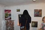 Výstava obrazů Hany Křelinové v radimské Valešové chalupě.