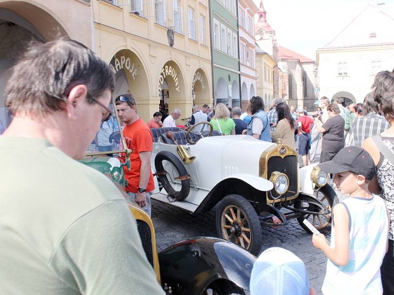 Loukotě a řemeny Jičín.