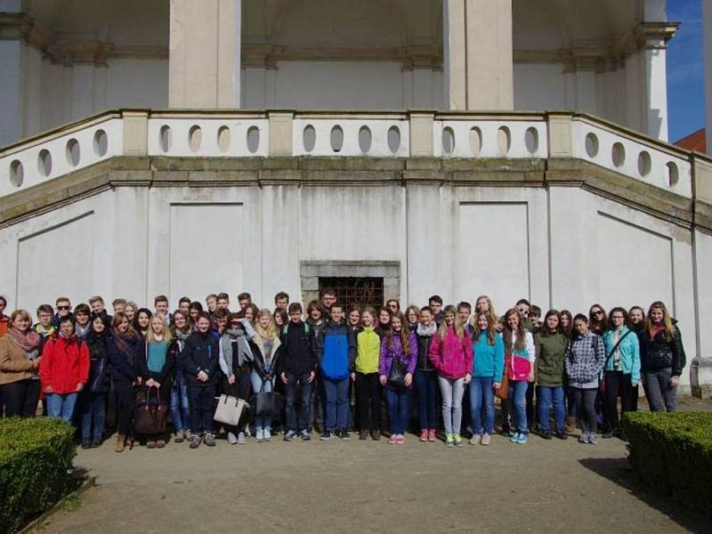 Studenti z Goslaru u lodžie.