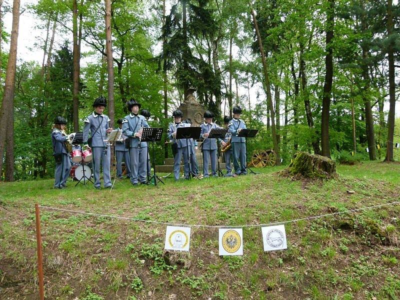 Vzpomínková bitva v Prachovském sedle.