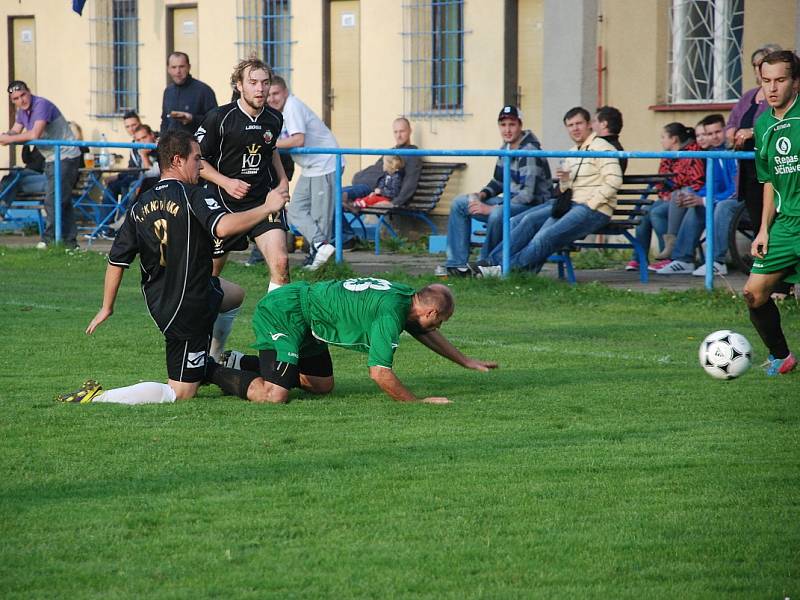 Okresní přebor mužů Valdice - Nová Paka. 