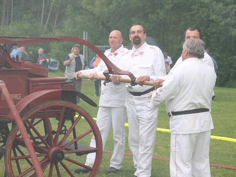 Úbislavičti hasiči slavili 120 let sboru.