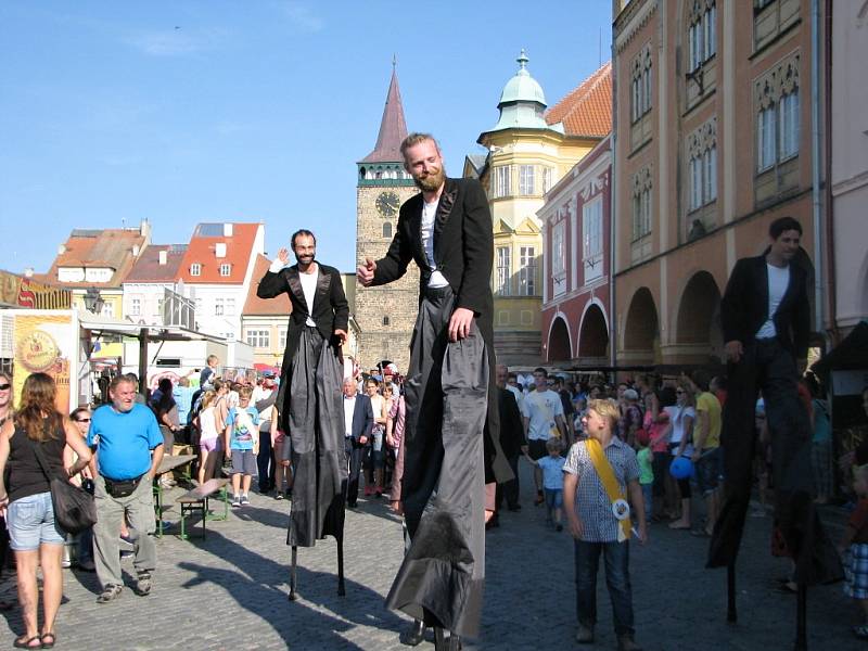 Ze zahájení jičínského pohádkového festivalu.