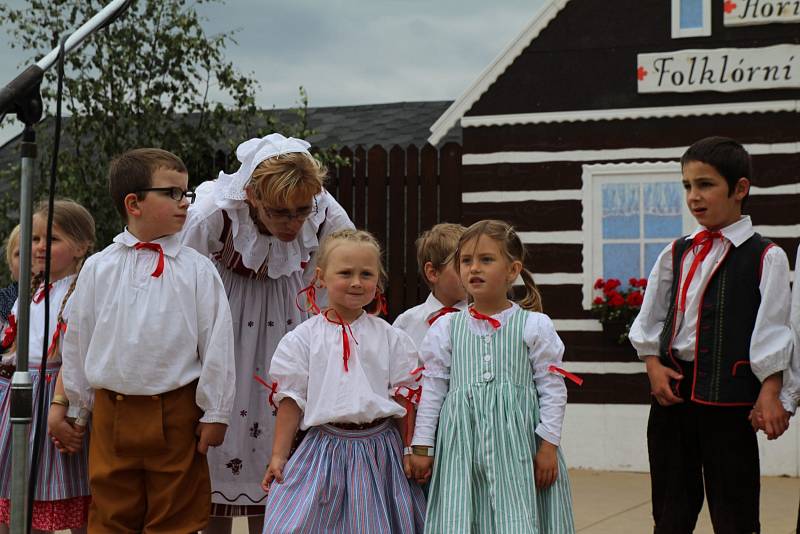 Mezinárodní folklorní festiválek v Hořičkách.