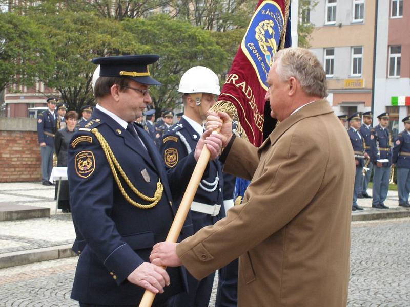 Hasiči vyznamenaní u příležitosti státního svátku 28. října.