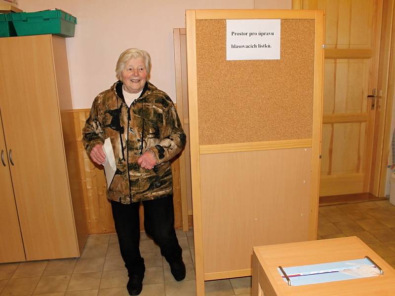 Volby v Úbislavicích.