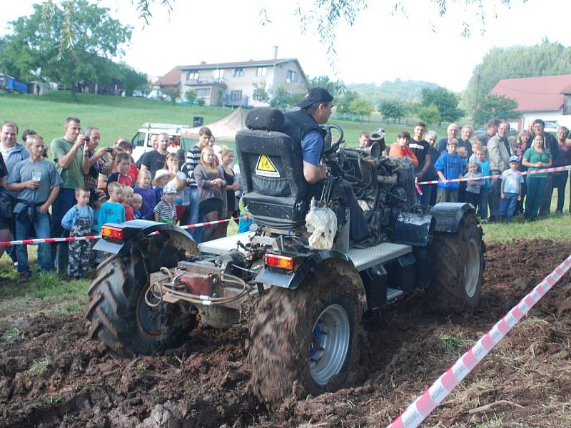 Traktoriáda ve Zboží.