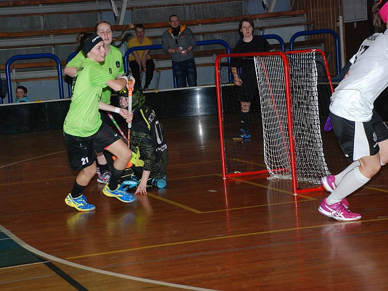 Utkání florbalistek FBK Jičín – Elite Praha 0:7.