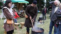 Bělohradské folklorní slavnosti Pod Zvičinou.