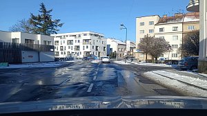 Ulice Ruská a Poděbradova.