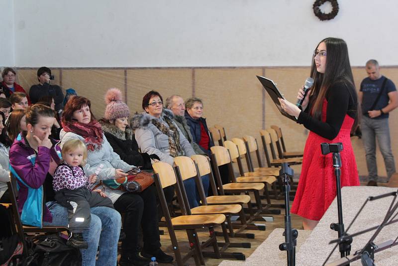 Vánoční trhy Střední školy gastronomie a služeb.