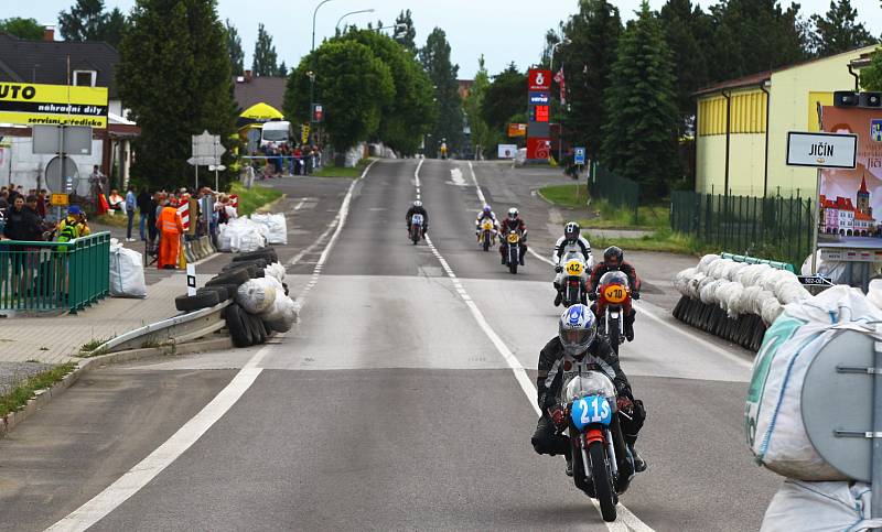 Motocyklové závody se v Jičíně konaly již po sedmdesáté.