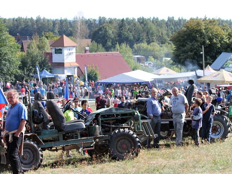 Traktoriáda ve Zboží.