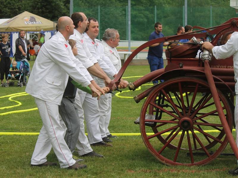 Úbislavičti hasiči slavili 120 let sboru.