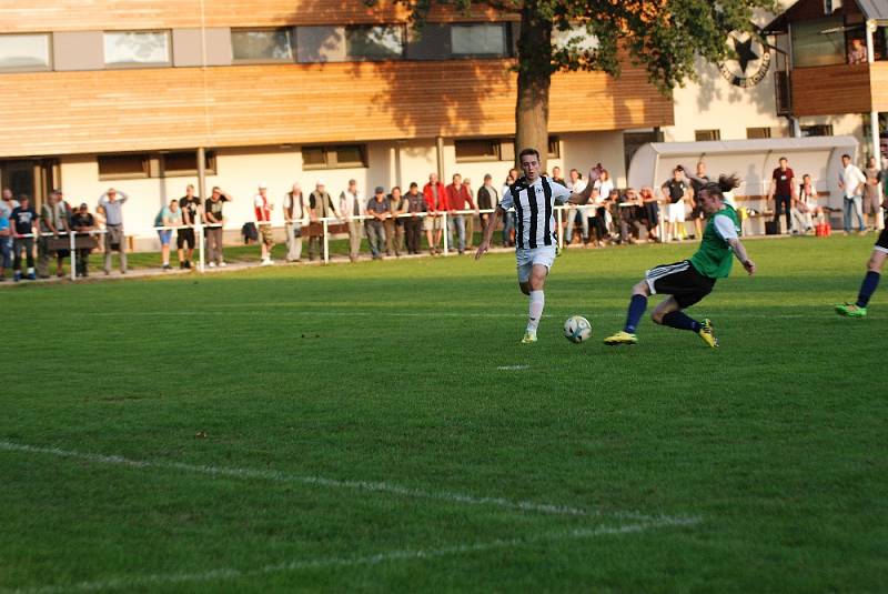 Krajský fotbal Lázně Bělohrad - Jičín.