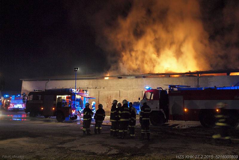 Požár skladu sena v Ohnišťanech.