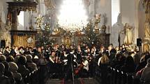 Česká mše vánoční rozezněla hořický kostel