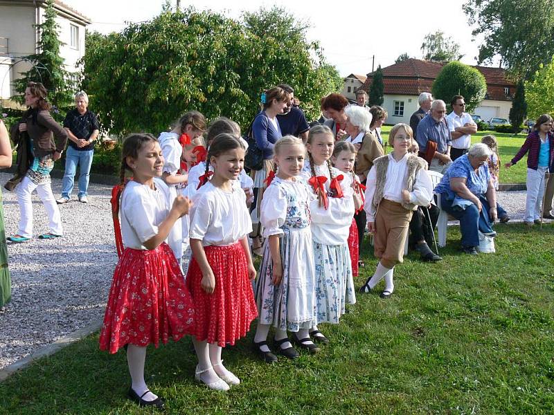 Pražský folklorní soubor Kytice.