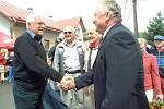 Prezident Václav Klaus návštěvou na Volejbalové Dřevěnici roku 2005.