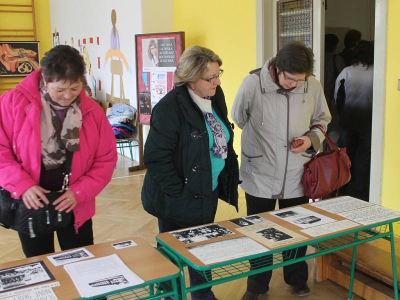 Oslava 80 let Masarykovy základní školy v Železnici.