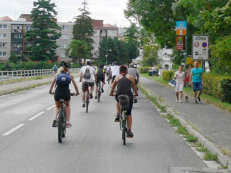 Start závodu Tour de Bière v Jičíně.