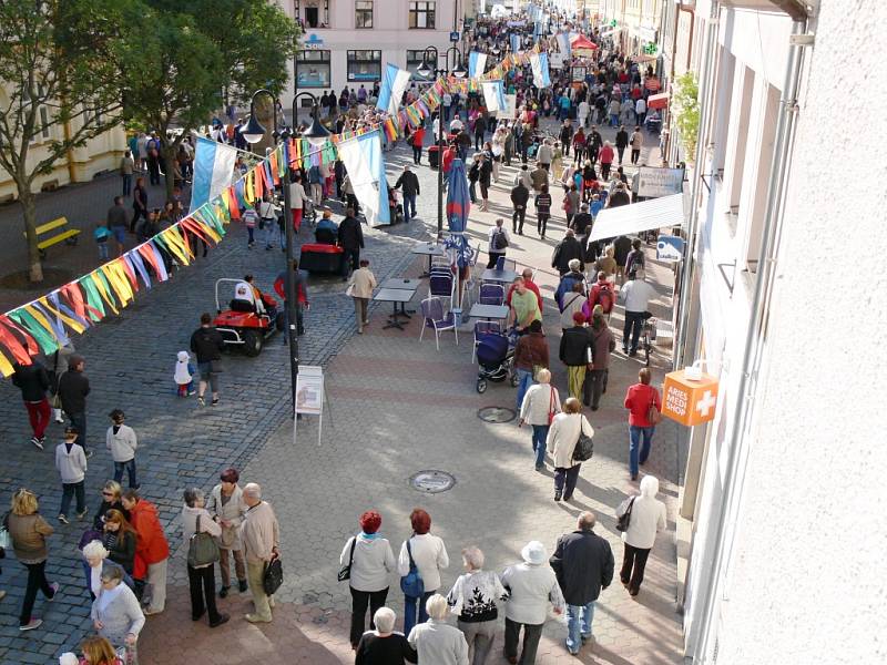 Zahajovací průvod festivalu Jičín - město pohádky.