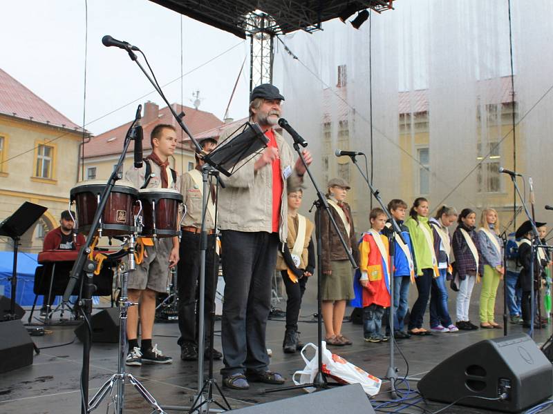 Ze zahájení festivalu Jičín - město pohádky.