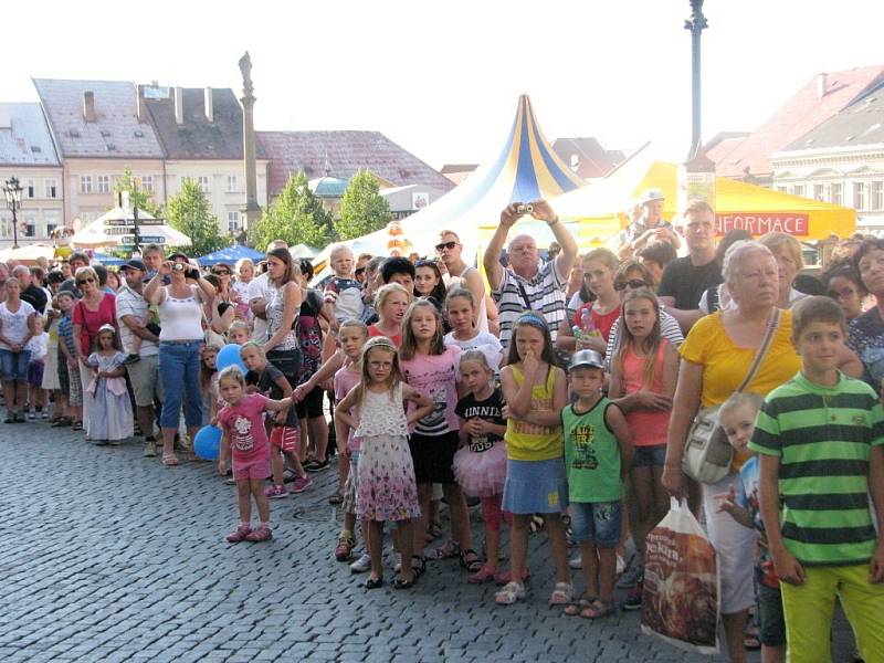 Ze zahájení jičínského pohádkového festivalu.