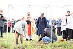 Na Pecce vzpomínali na místního rodáka P. Josefa Štemberku, posledního lidického faráře.