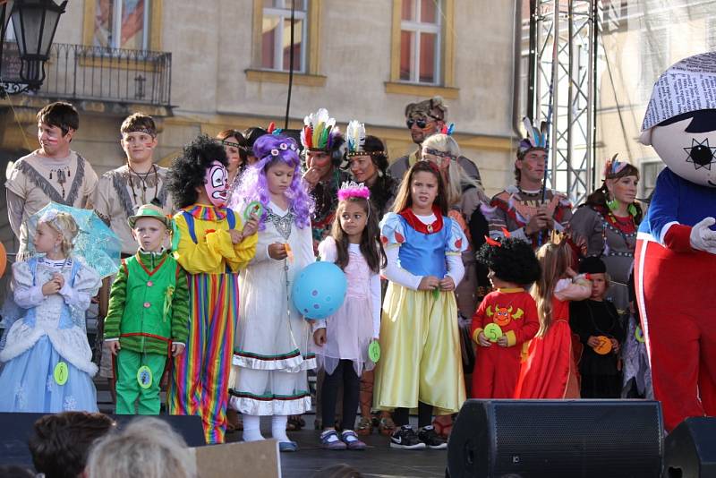 Ze zahájení festivalu Jičín - město pohádky.