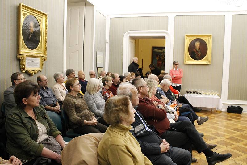 Jičínské muzeum představilo veřejnosti dvě nové publikace. Tentokrát si na své přijdou zejména příznivci regionální historie a výtvarného umění.