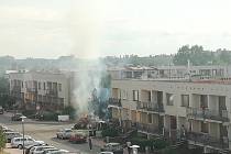 Za požárem v jičínské ulici Přátelství stála zřejmě dětská hra.