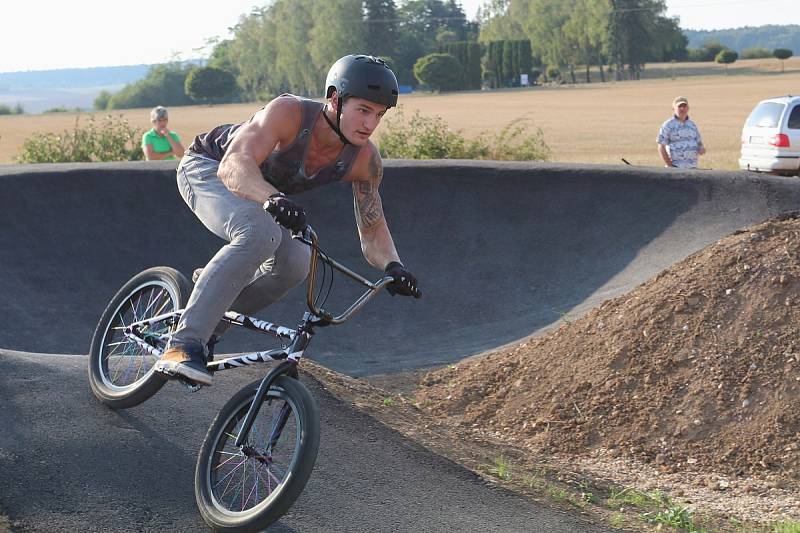 Bělohradský pump park, dráha pro horská kola v Horní Nové Vsi.