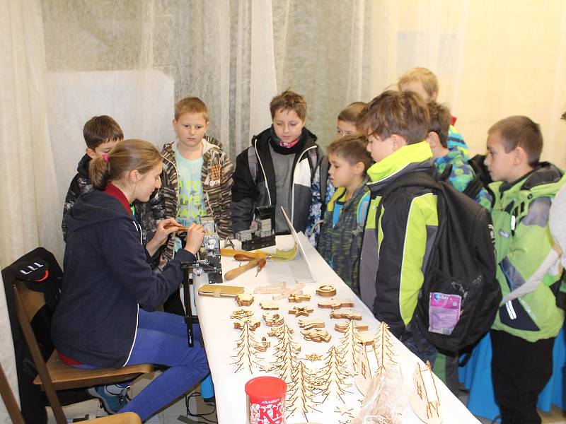 Vánoční trhy Střední školy gastronomie a služeb.