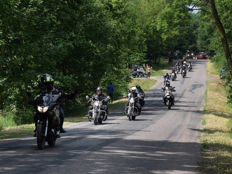 Motosraz FOE v Jinolicích.