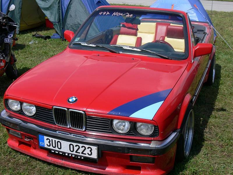 Zajímavé kousky ze srazu BIG BMW Hoškovice 2007.