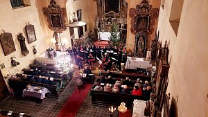 V kostele sv. Jiljí v Markvarticích vystoupil lomnický Chrámový sbor spolu s Musica Cecilia kvartetem a varhanami.