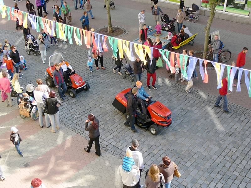 Zahajovací průvod festivalu Jičín - město pohádky.